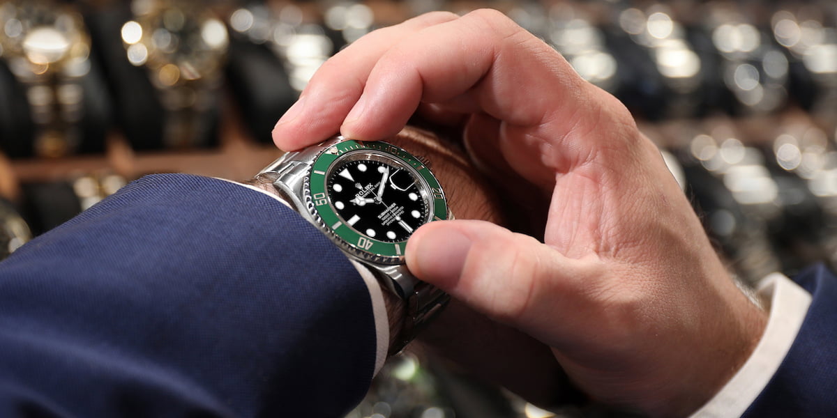 Factors to Consider When Choosing a Luxury Watch Brand
